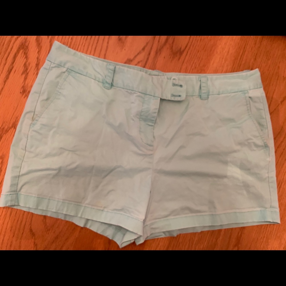 Vineyard Vines women’s shorts size 14